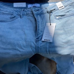 New with tags Judy Blue light blue skinny jeans size 13/31